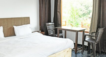 Nature Nest Luxury Corbett Room Type - Delux Garden Facing Room 2