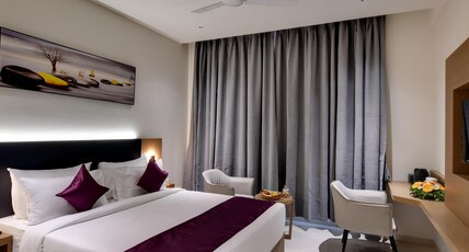 Click Collection Shikrapur, Ranjangaon Room Type - Executive Room