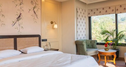 Chakk 109 - Mussoorie Foothills Room Type - King Suite 2 w Balcony Mountain View- Kasauli Moss Room Chakk 109 - Mussoorie Foothills Room Type - King Suite 2 w Balcony Mountain View- Kasauli Moss Room