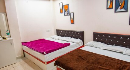 Hotel Shiv Sharnam - Ujjain Room Type - Family 6 Bed Room