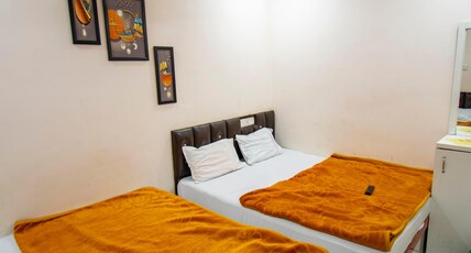 Hotel Shiv Sharnam - Ujjain Room Type - Family Quadruple Rooms