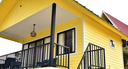 Cloudy Nandy Hills Poombarai Room Type - Deluxe Mountain Cabin