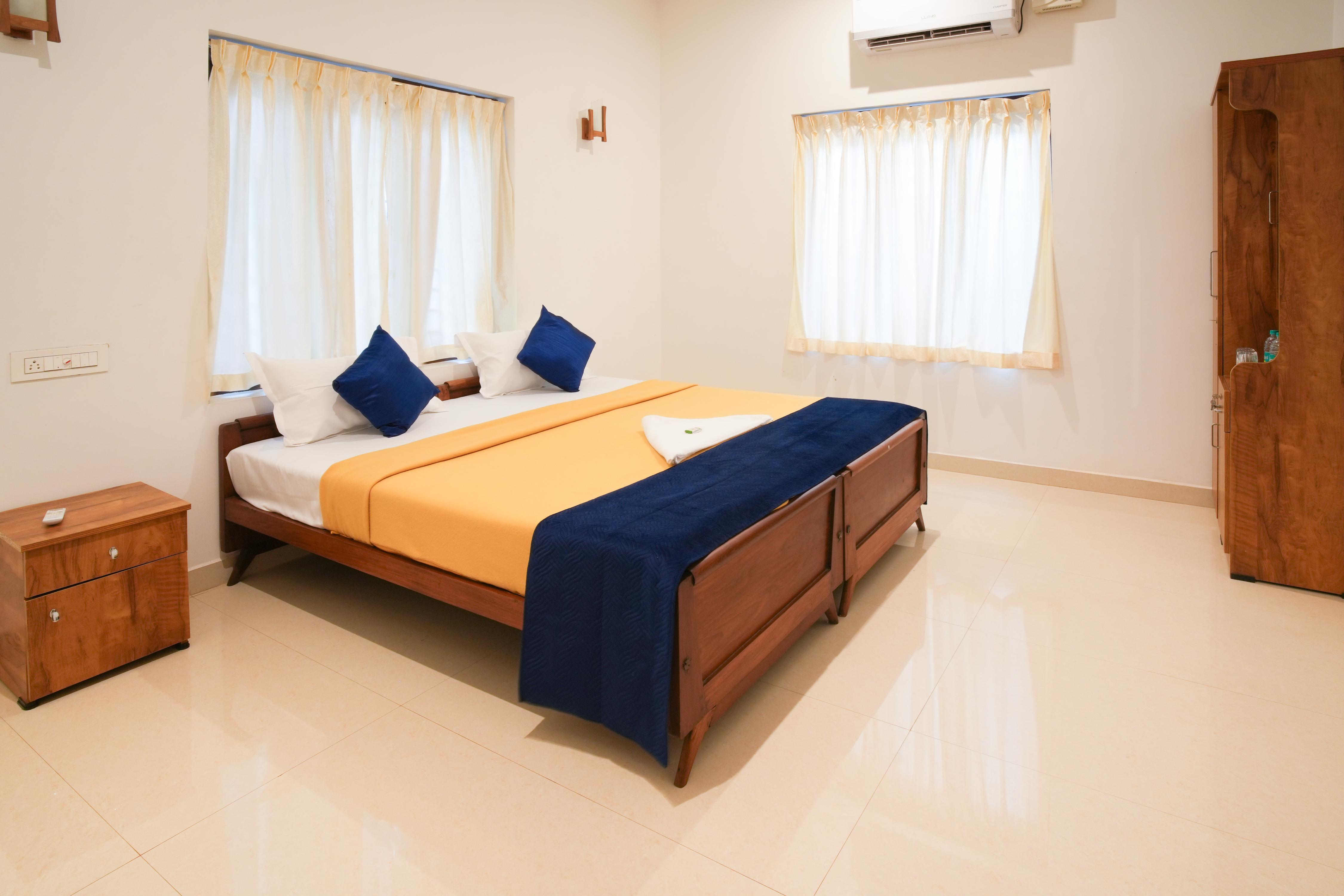 Marina Rosh Inn Room Type - Deluxe Room