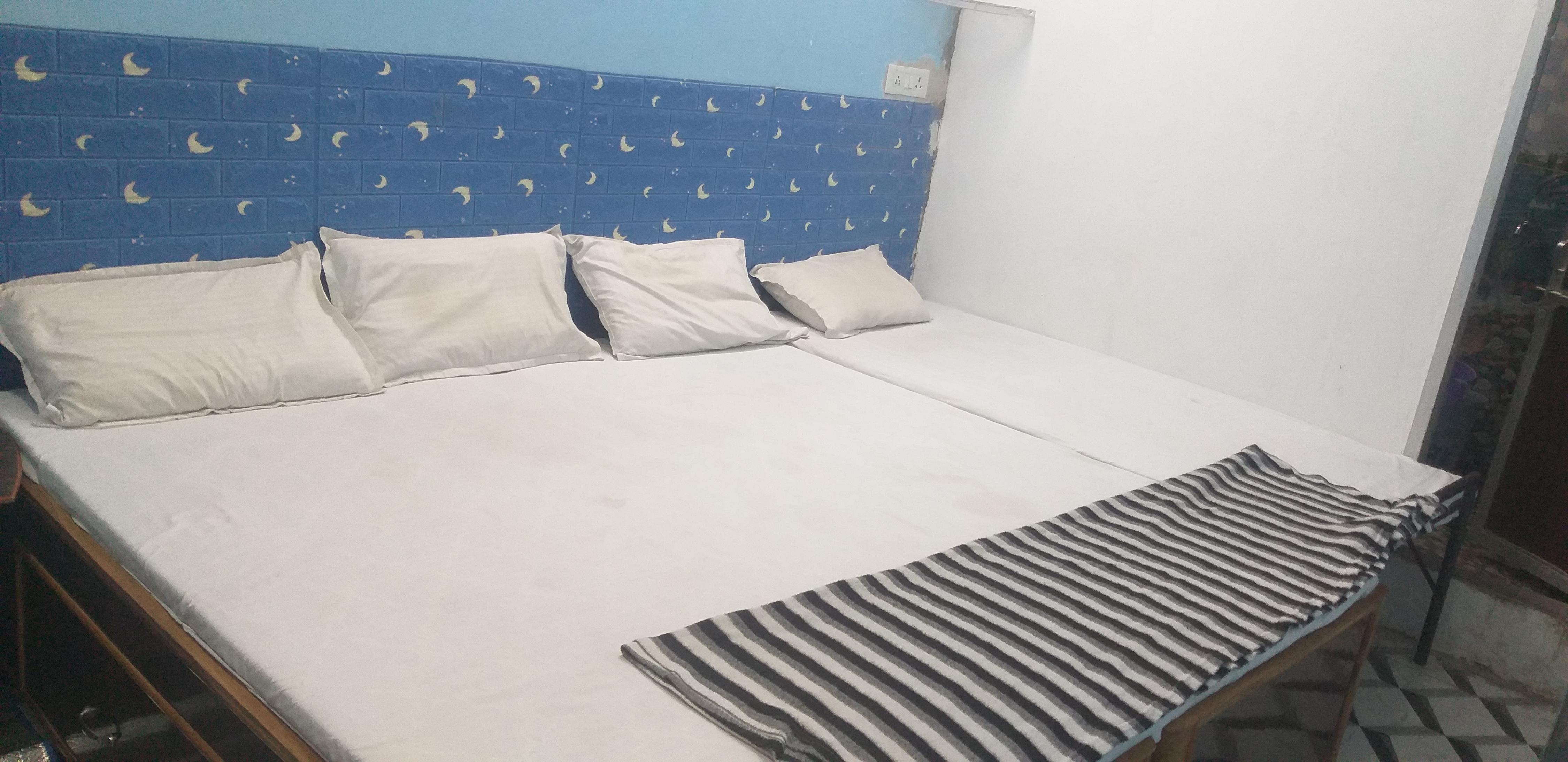Shree Shyam Homestay - Tap to explore photos