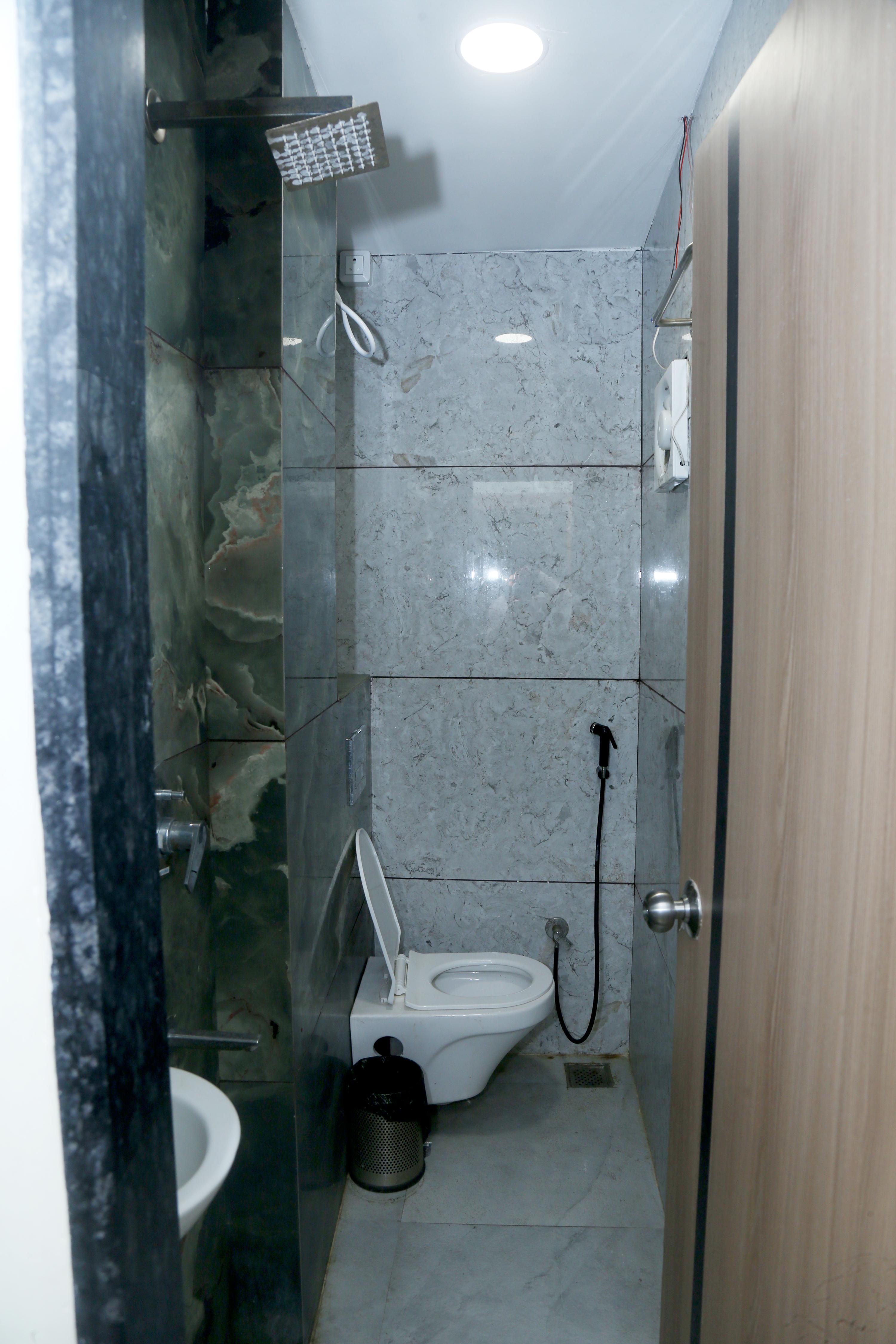 Hotel Siddhi Shree - Tap to explore photos