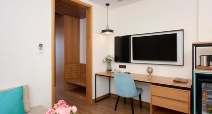 Iris Sarovar Portico Room Type - Junior Suite with Balcony