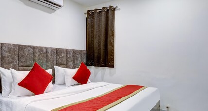 Mauryan Signature hotel with Airport View Room Type - Standard King Room Mauryan Signature hotel with Airport View Room Type - Standard King Room