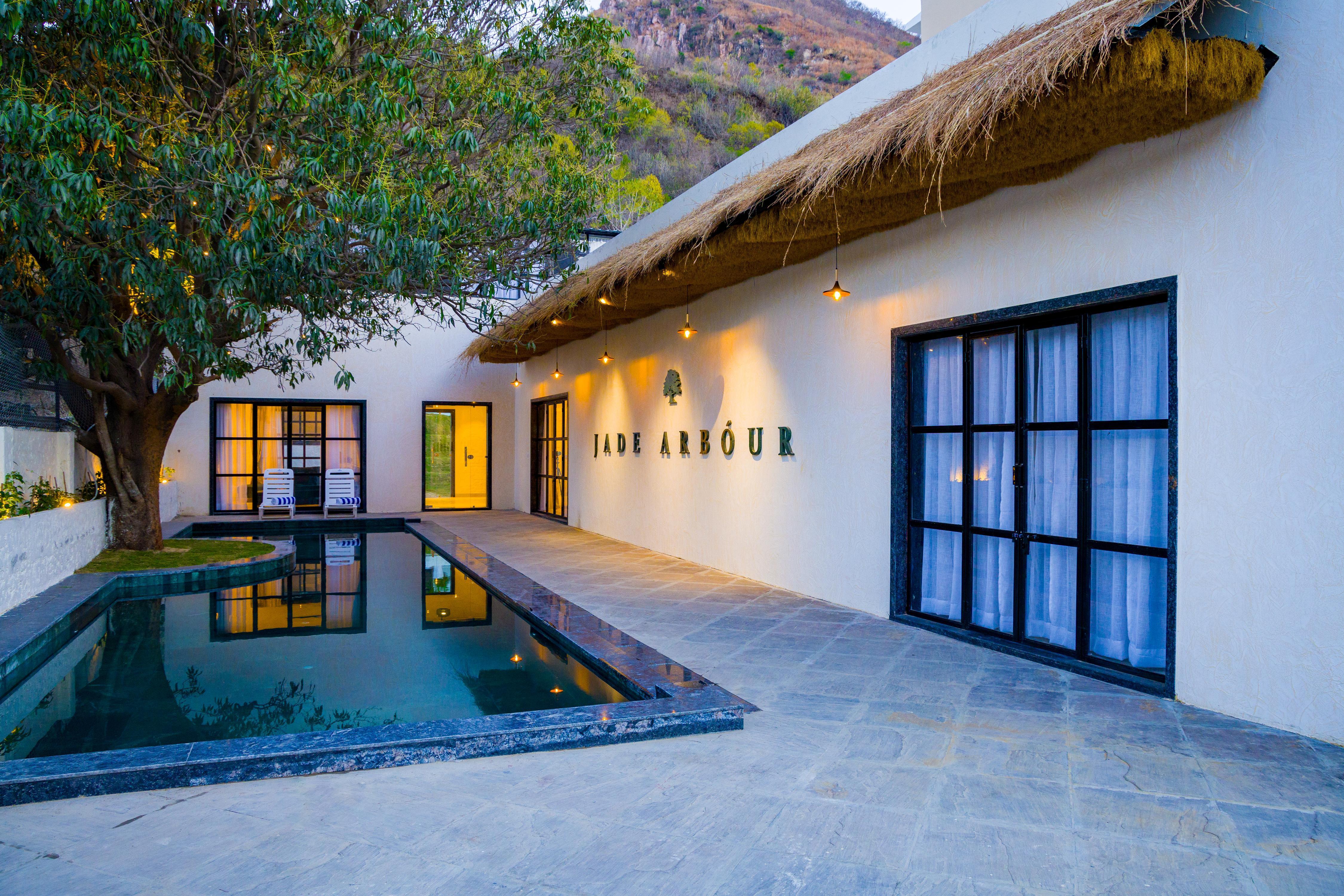 ELIVAAS Jade Arbour | 3 BHK Villa with Pvt. Pool & Hill Views - Tap to explore photos