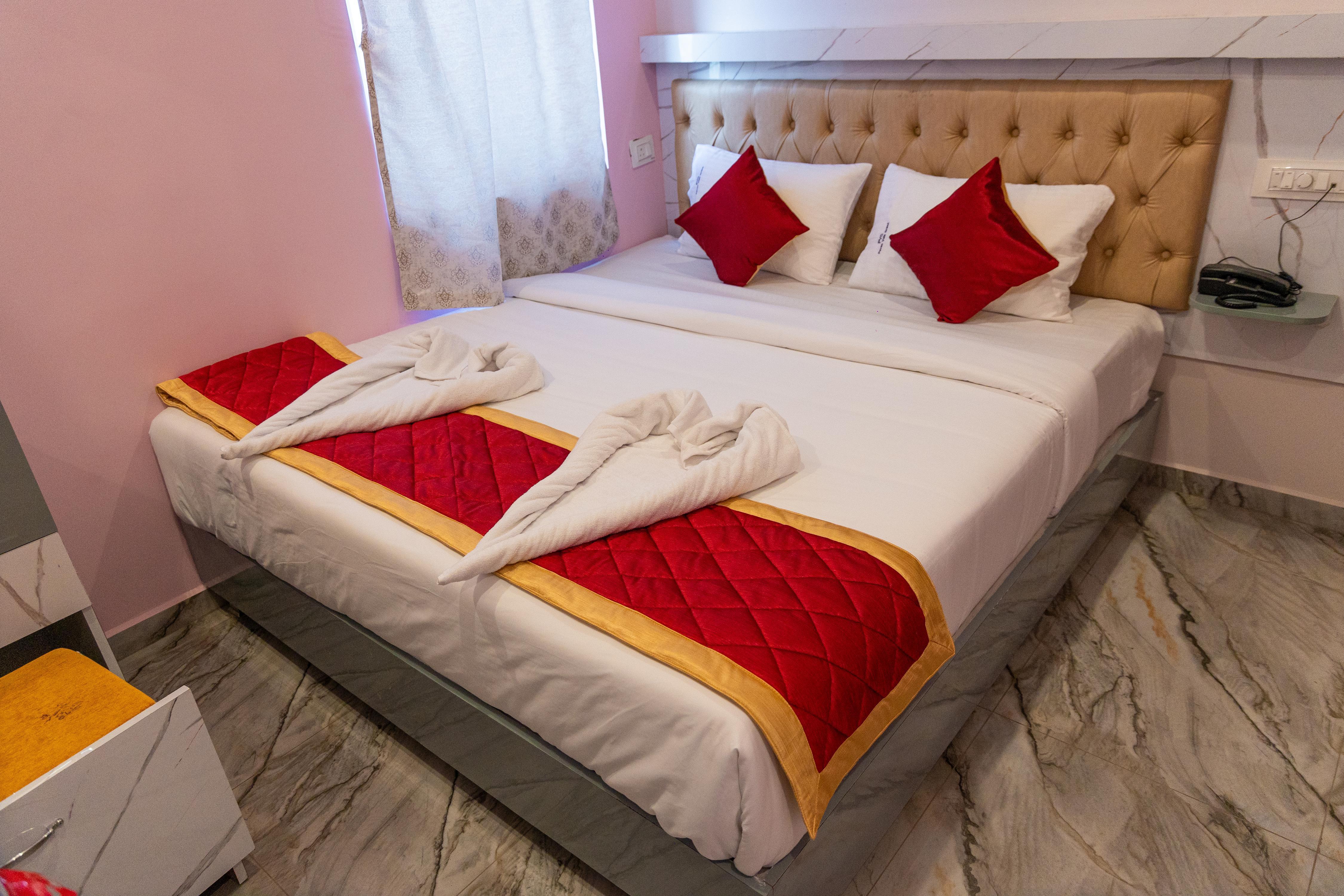 pavan vela grand - Tap to explore photos