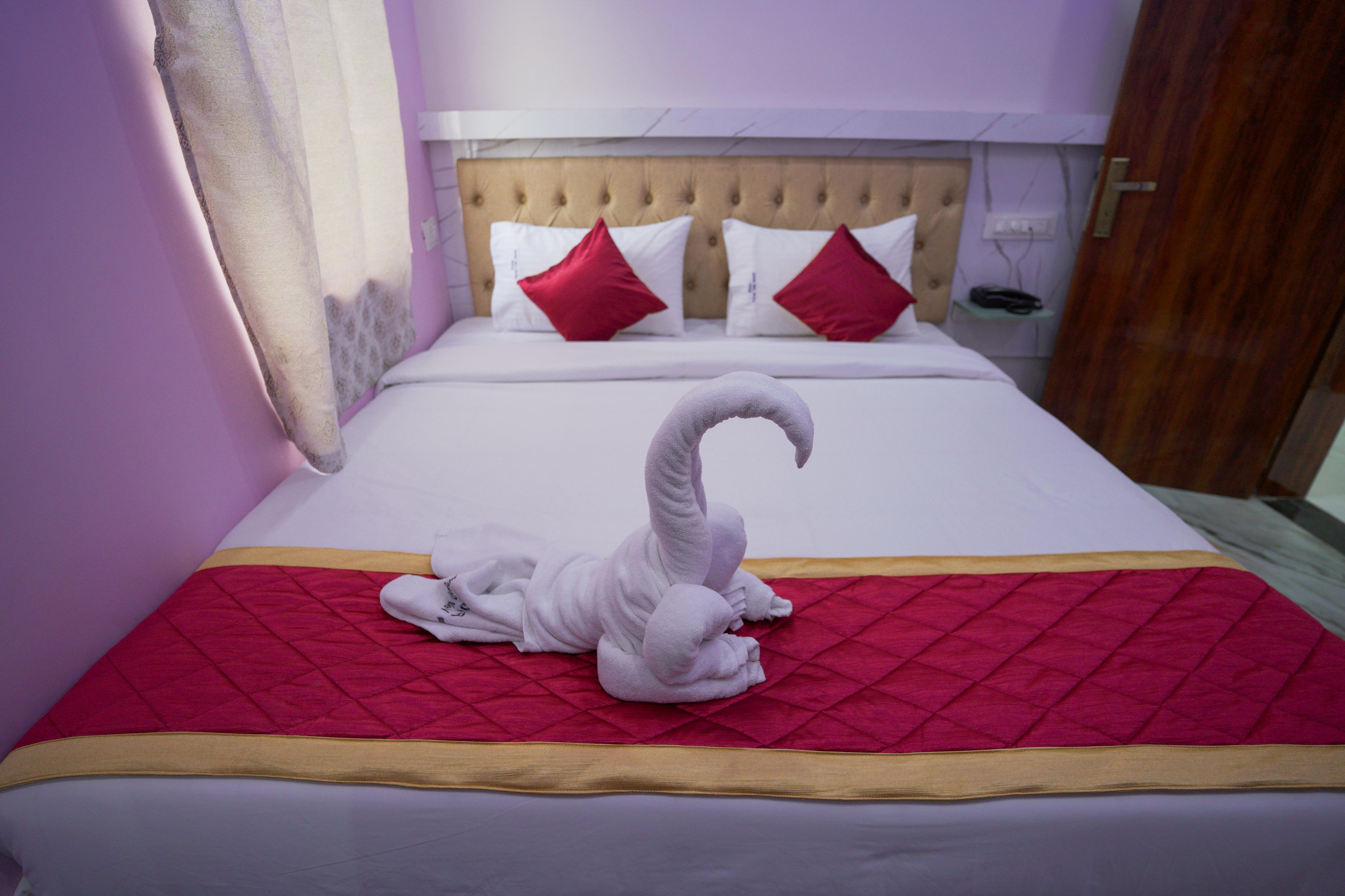 pavan vela grand Room Type - COMFORT WITH DOUBLE TWIN ROOM