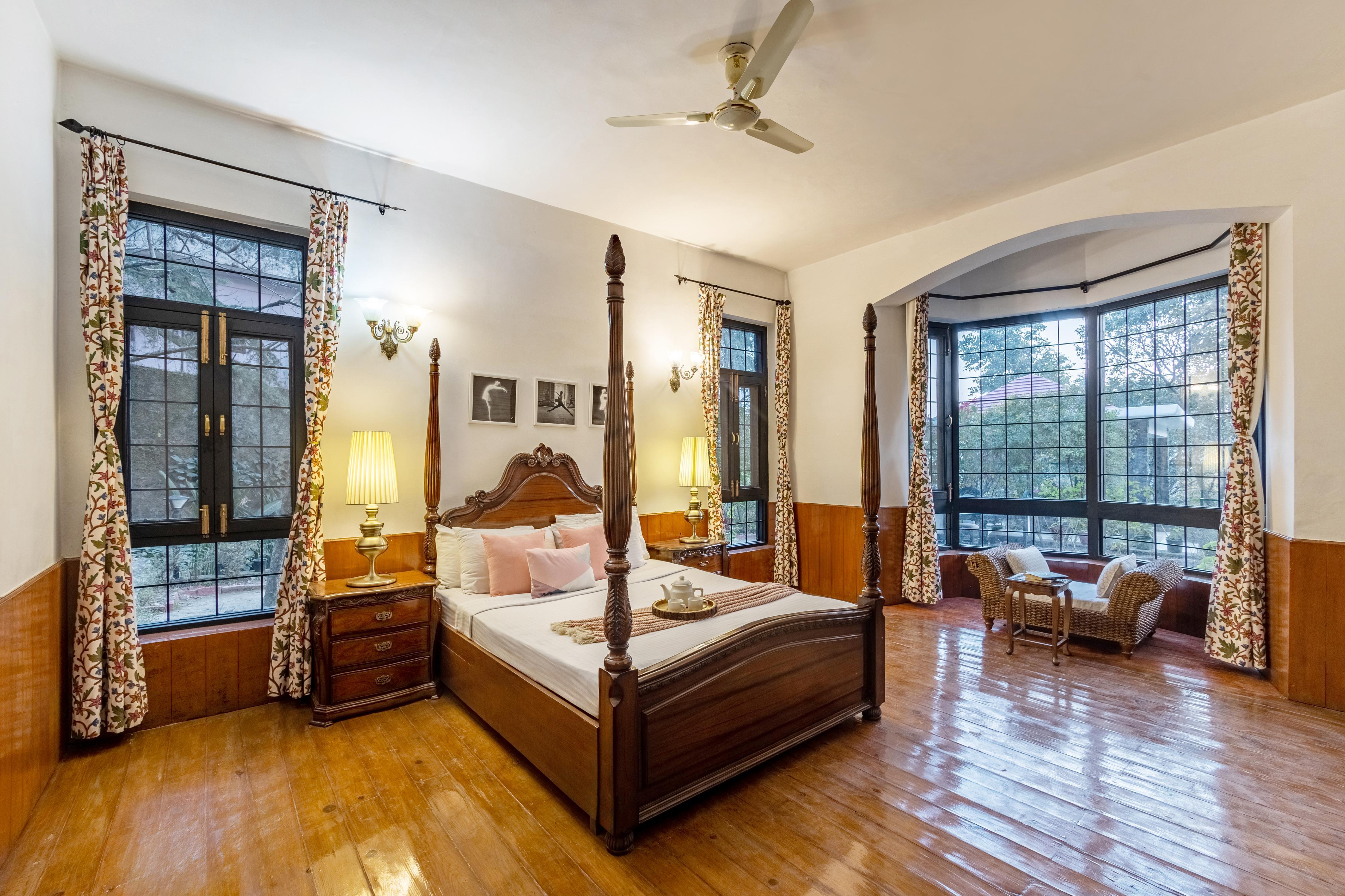 Dusky Rose 4-BHK Hideaway with Gazebo & Terrace - Tap to explore photos