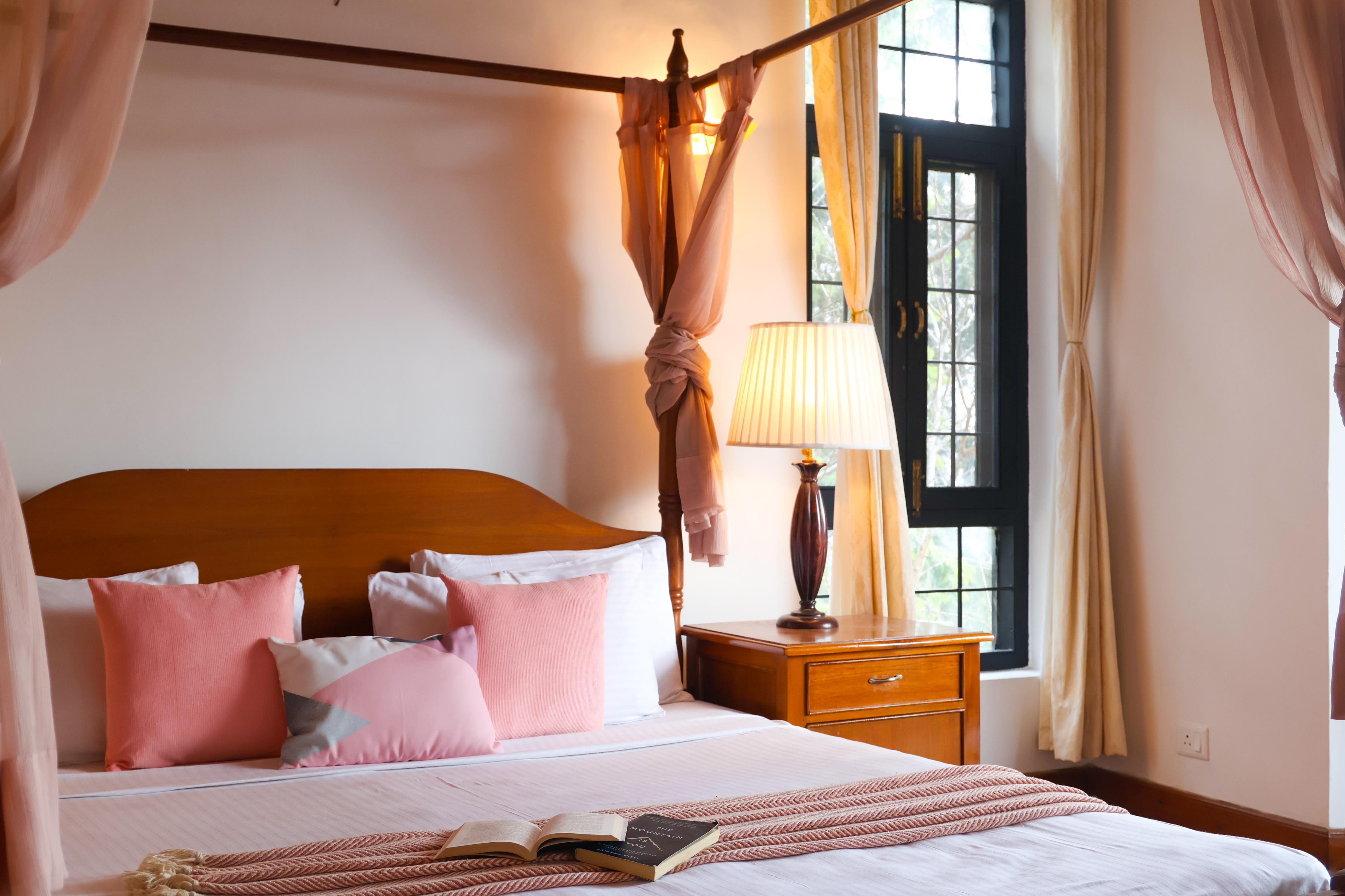 Dusky Rose 4-BHK Hideaway with Gazebo & Terrace - Tap to explore photos