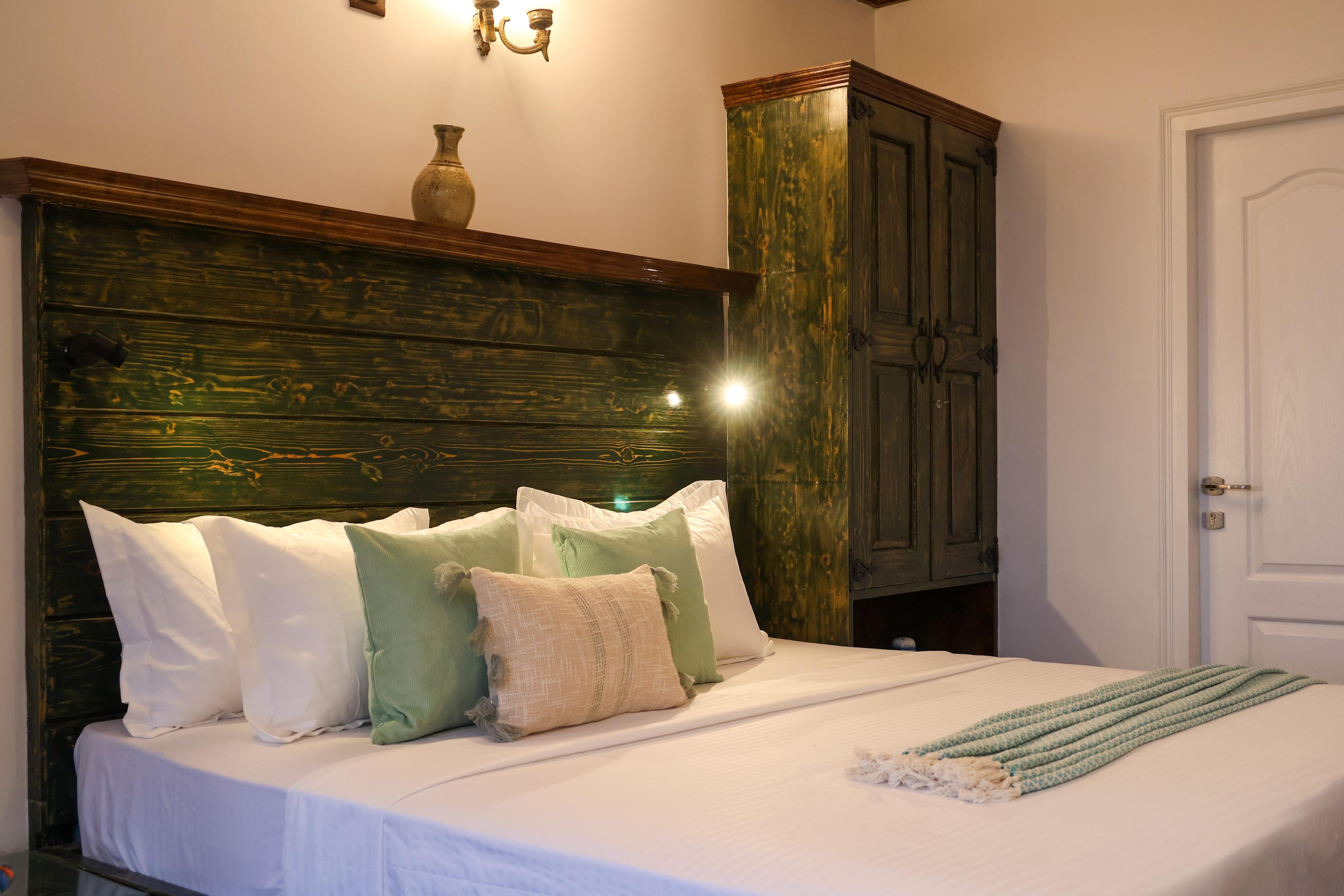 Pet-friendly 3 BHK Hillside Getaway With Gazebo & Balcony - Tap to explore photos