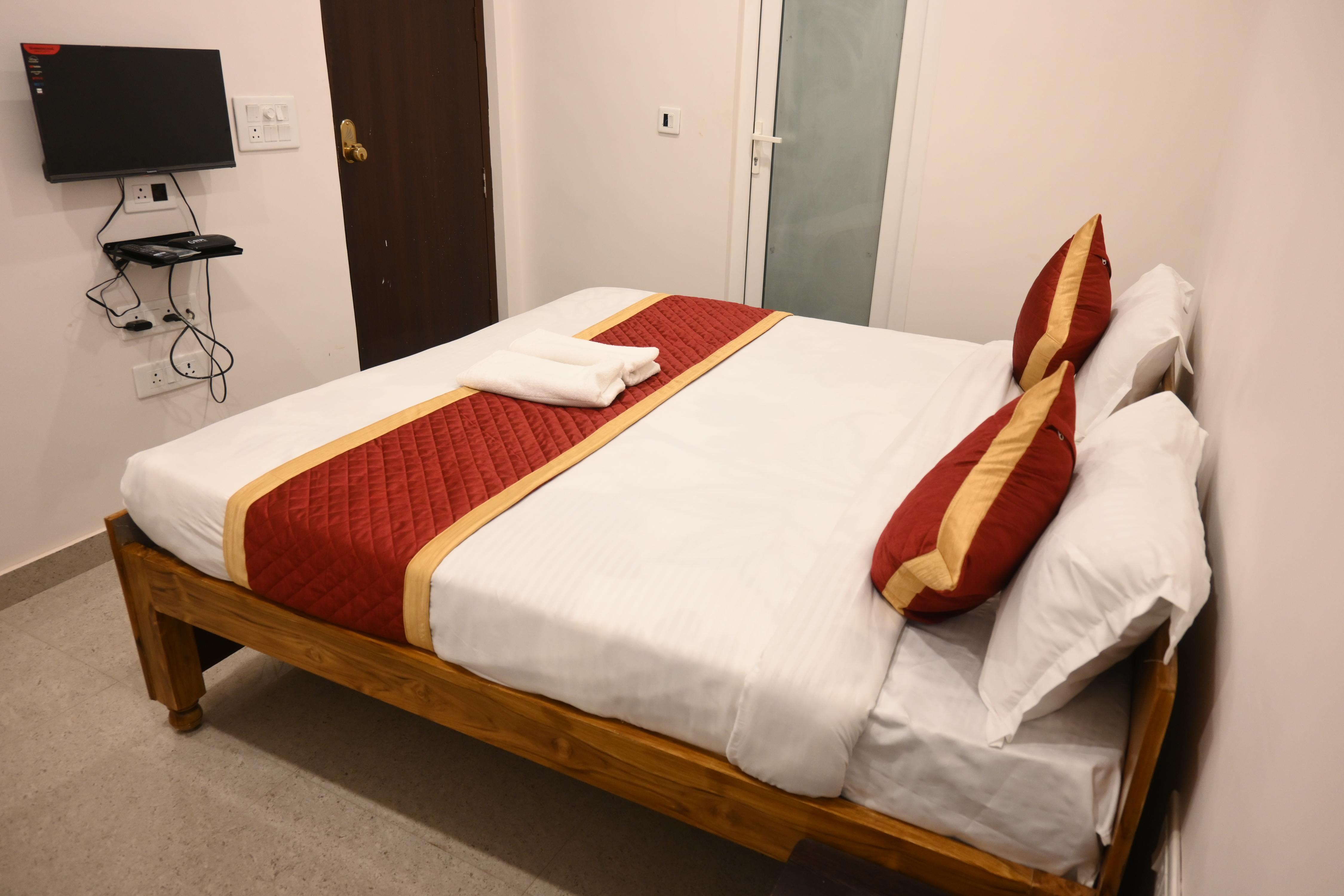 Uday Paramount Inn Room Type - Executive Room