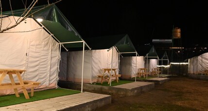 MoonBeam Retreatt Room Type - Tent 1