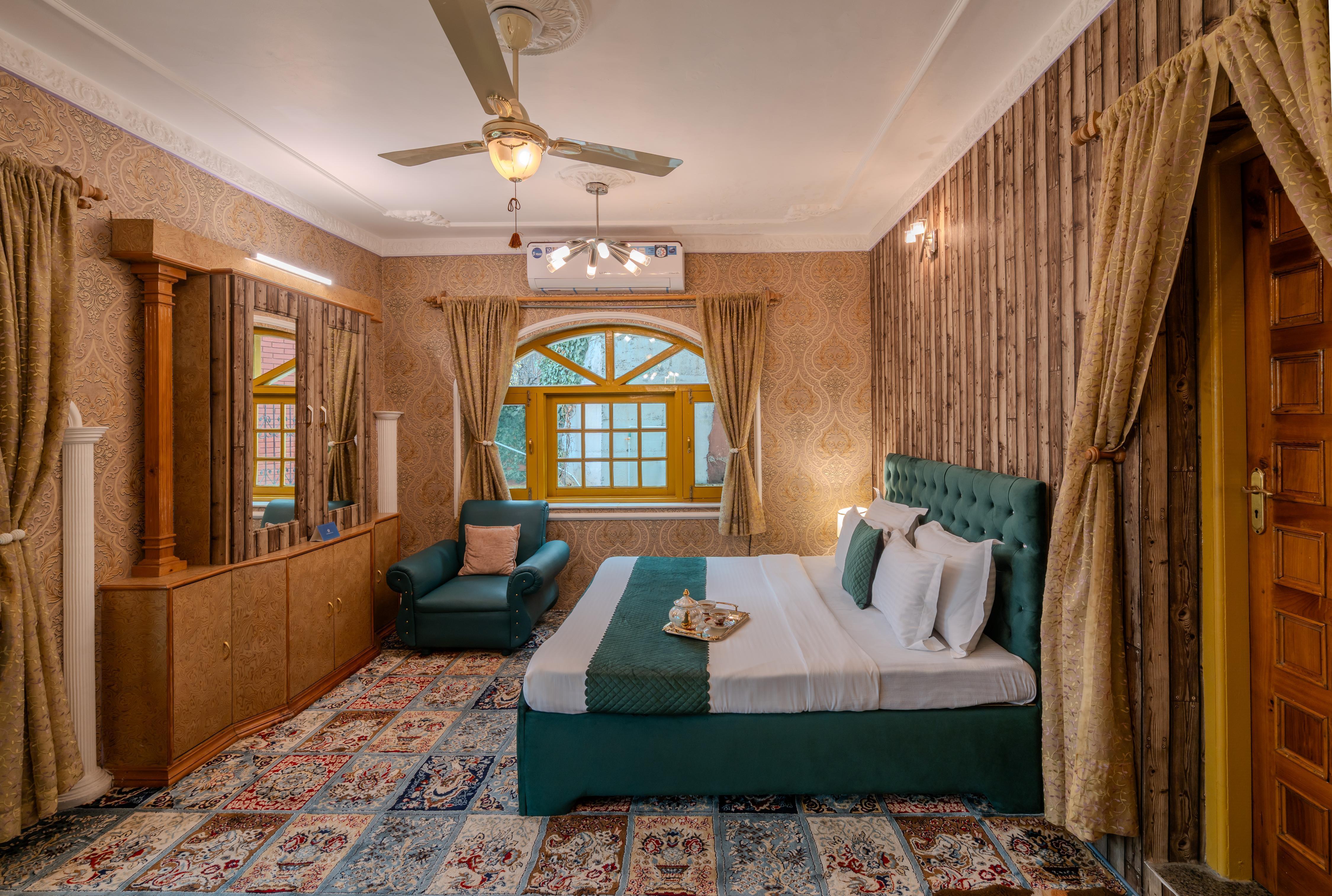 SaffronStays King Mahal near Dal Lake Room Type - Bedroom 1