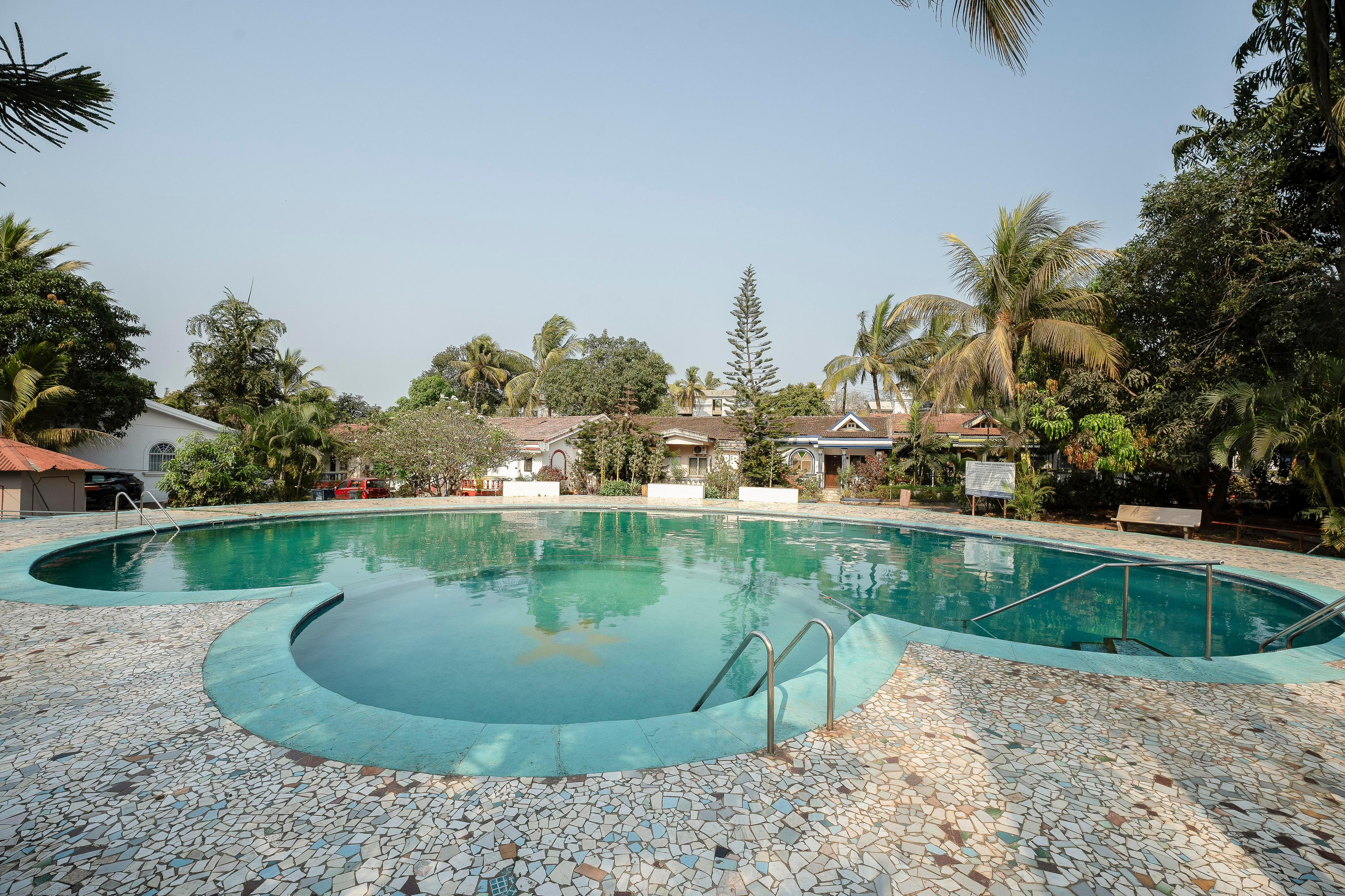 Casa Alba - 1 BHK Cottage, Anjuna by Mangrove Stays - Tap to explore photos