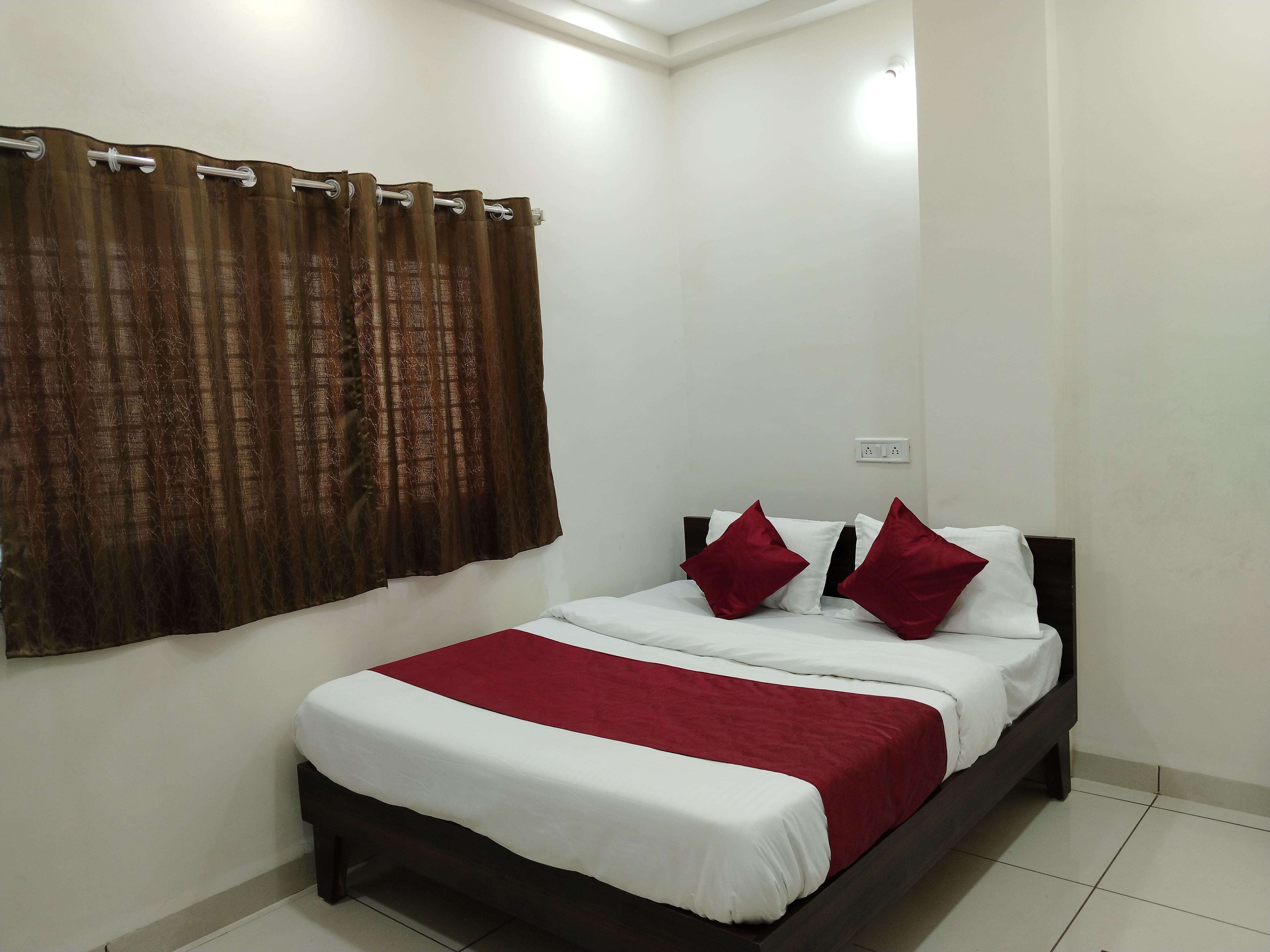 Hotel Pratham - Tap to explore photos