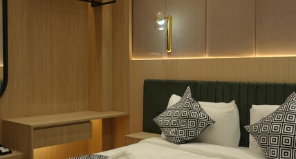 RAAM LEELA HOTEL Room Type - Deluxe