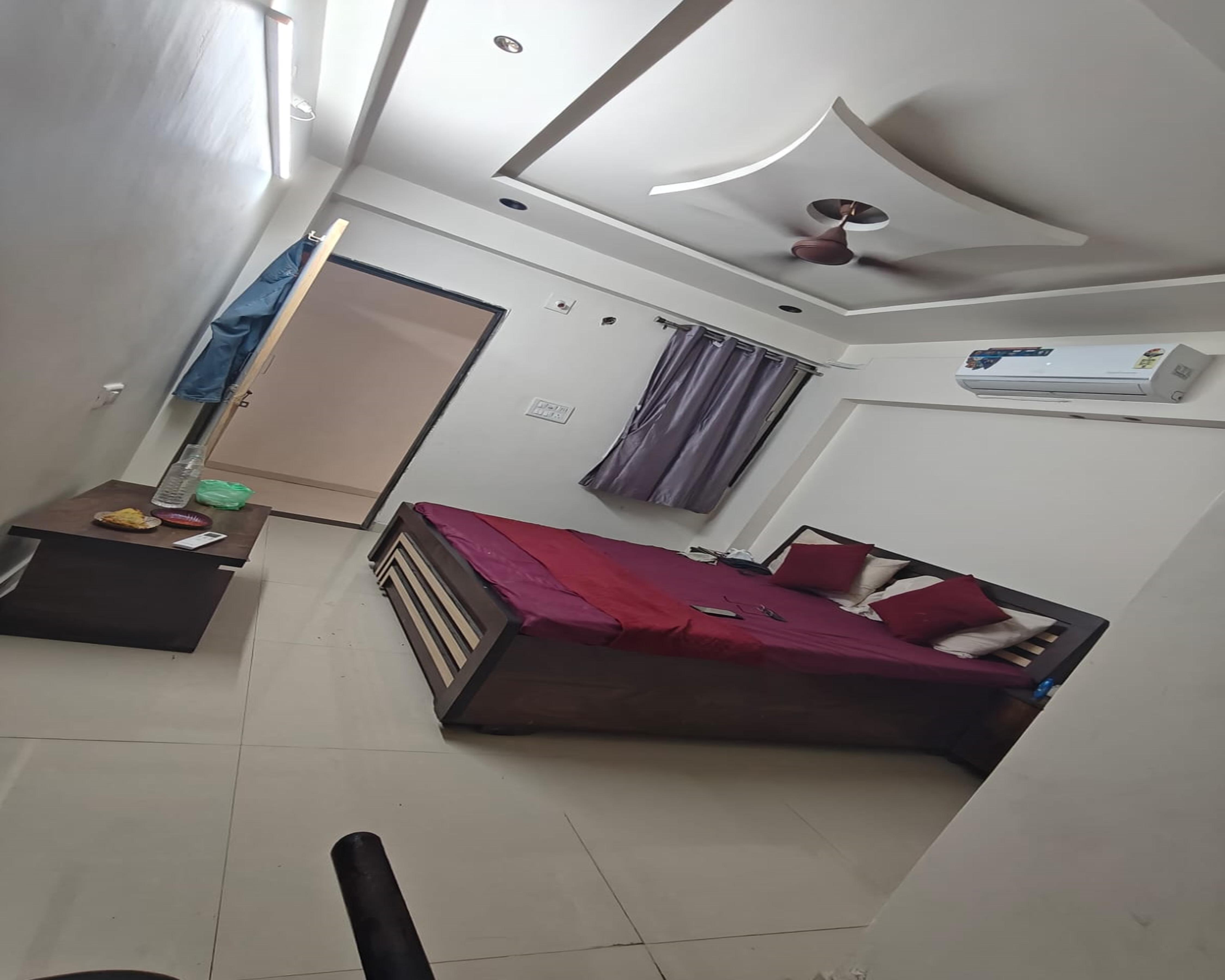 SANVI HOTEL Room Type - Deluxe Room