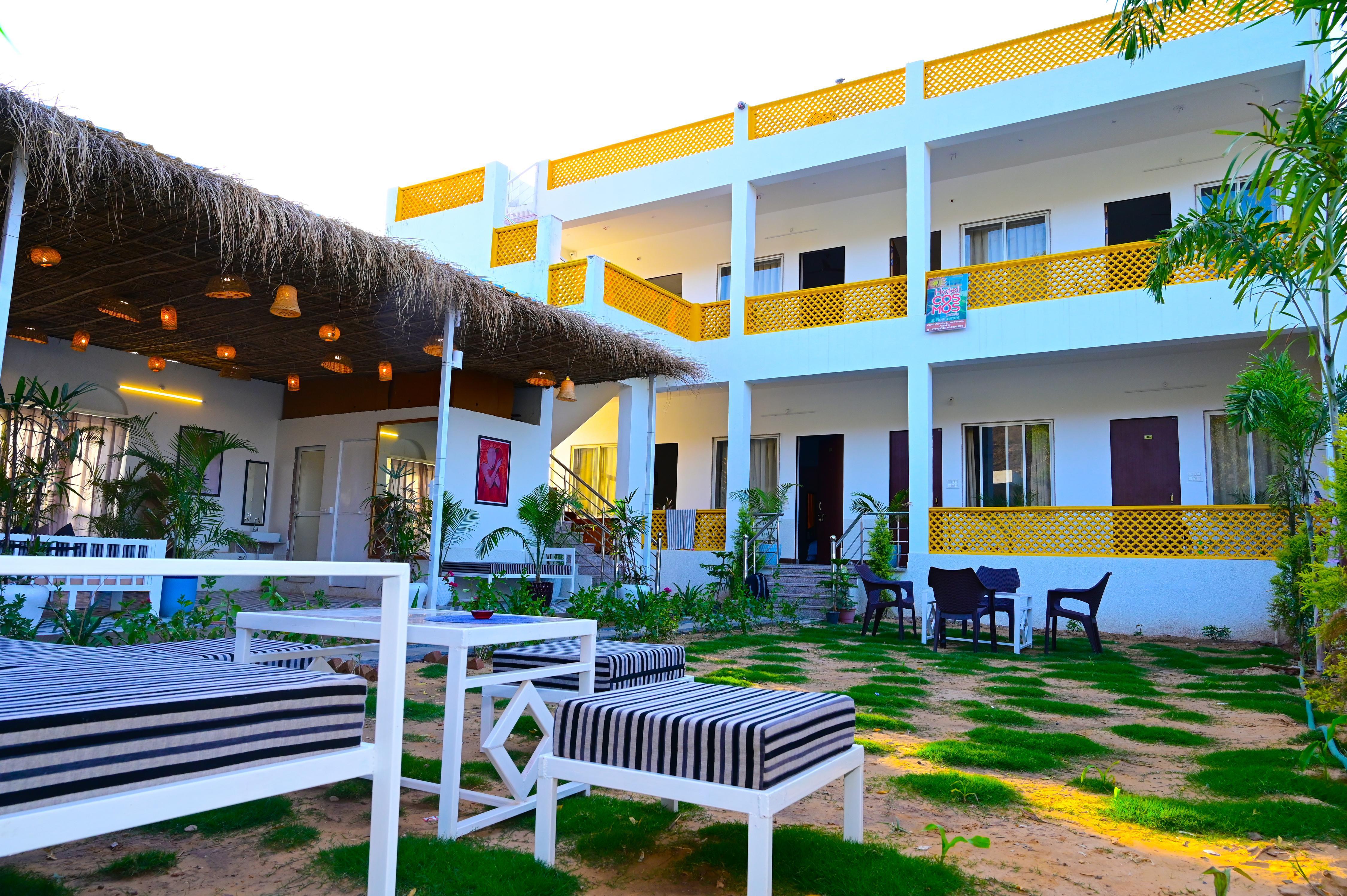 Hari Om Tatsat Retreat