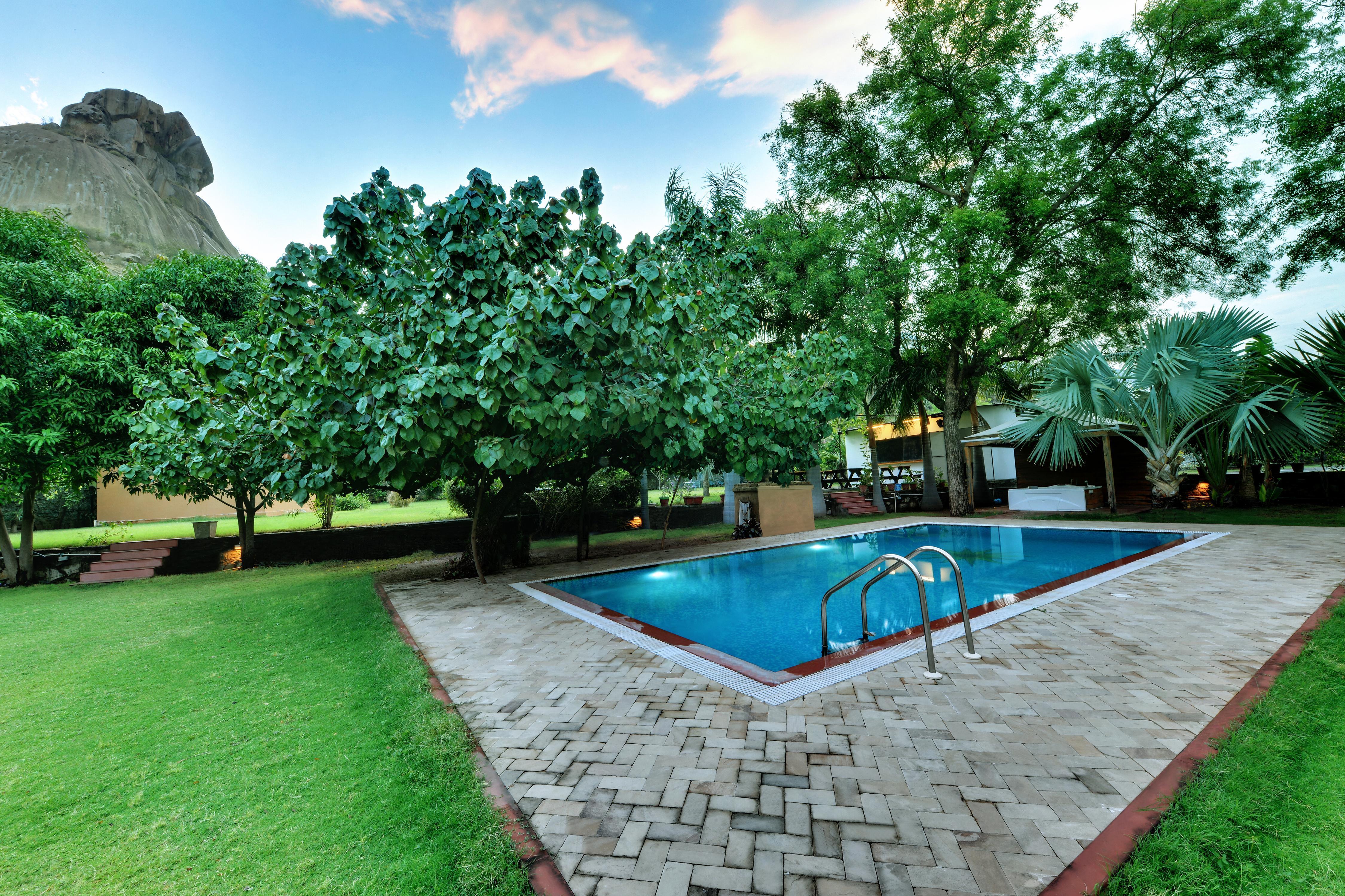 Chacha Villa Homestay - Tap to explore photos