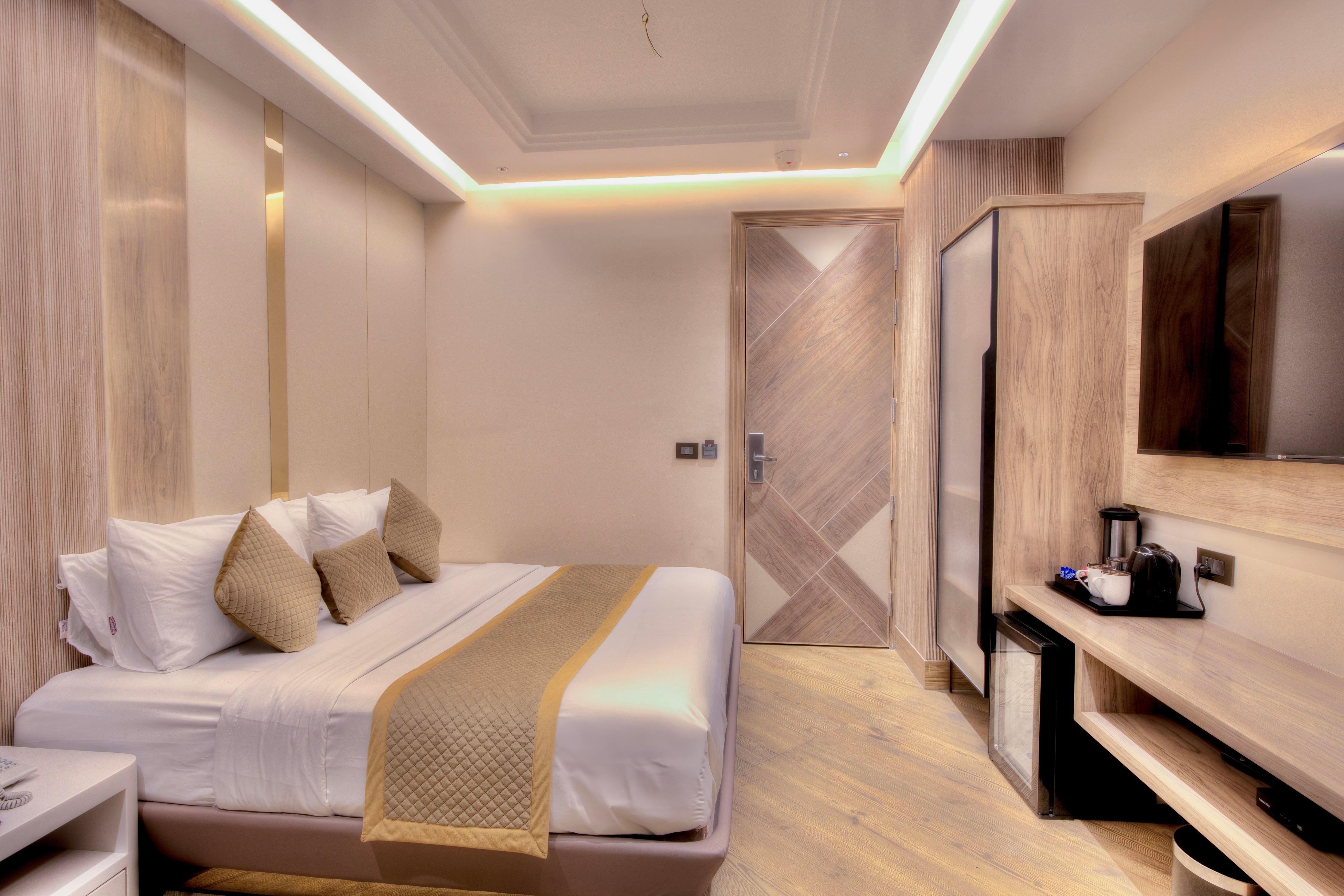 Empire Suites , New Delhi - Tap to explore photos