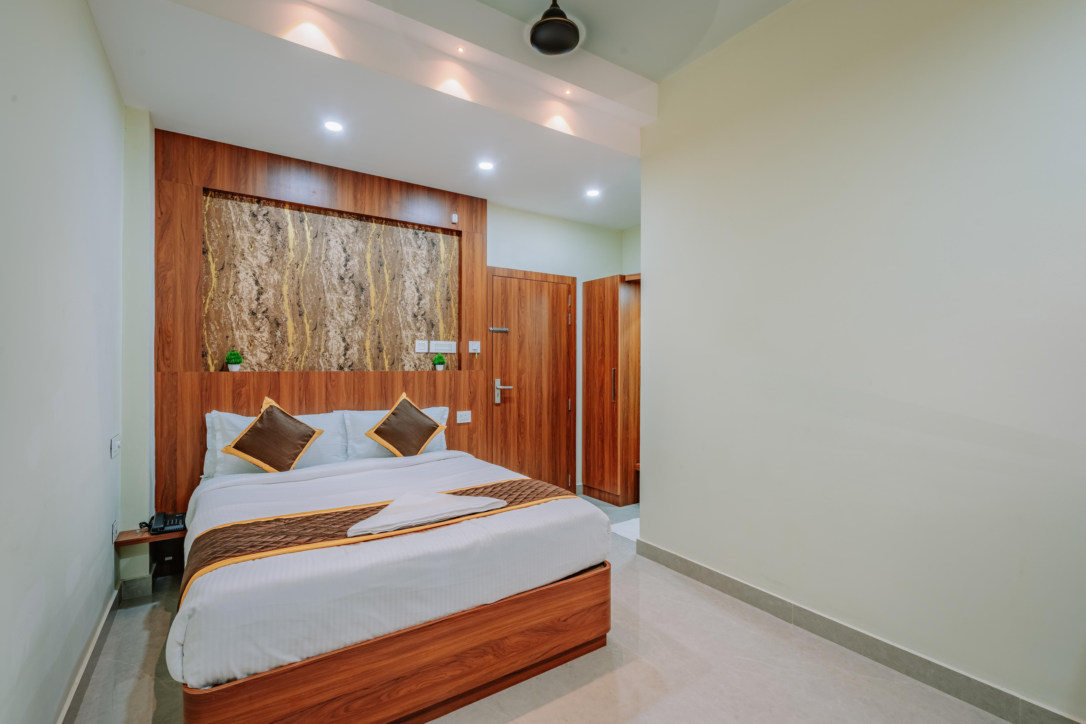 Daan inn Infopark Kakkanad Room Type - Standard Double Room