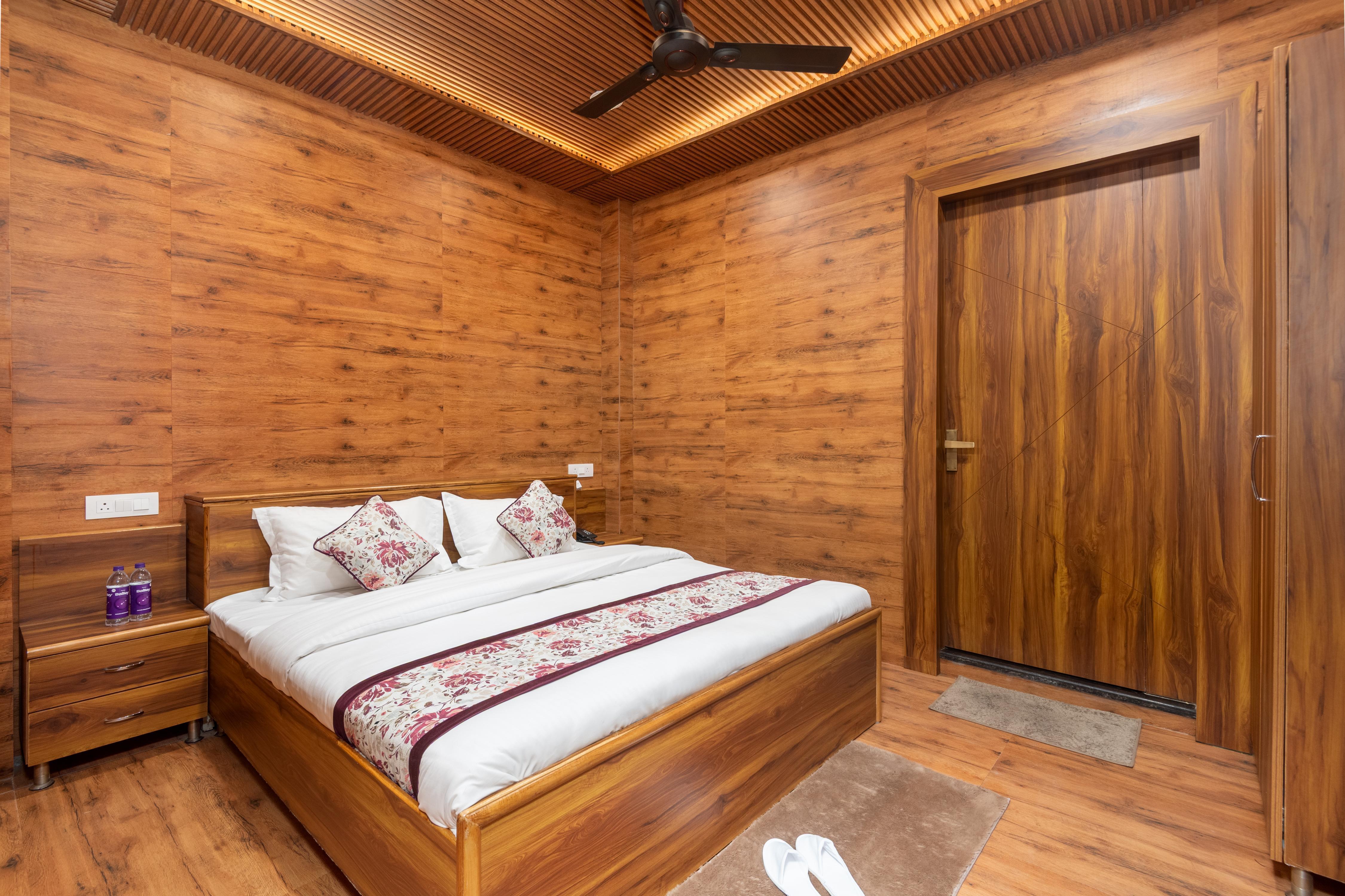 Mountain Villa Mussoorie - Tap to explore photos