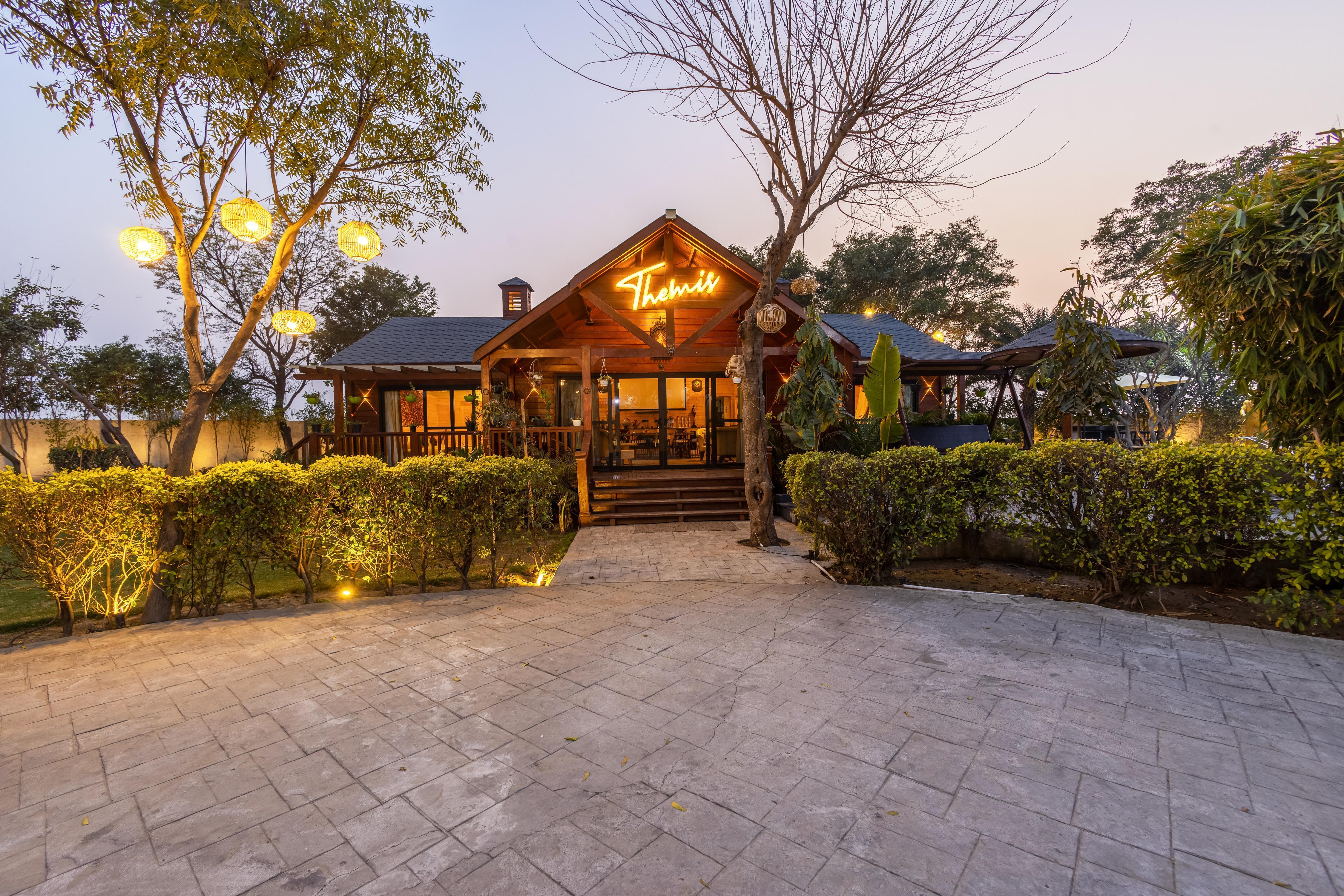 Themis Farm House, Delhi