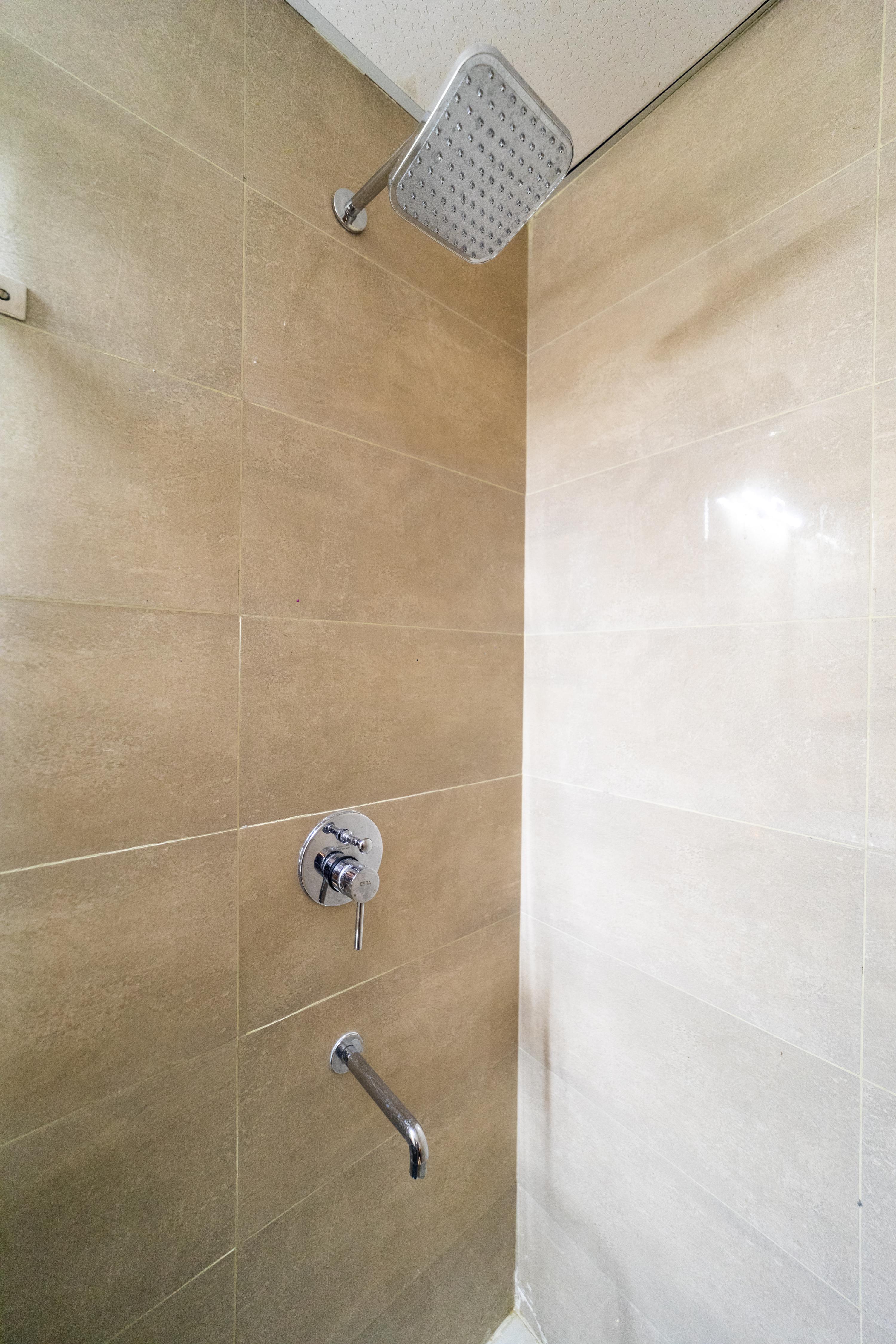 Independent Cleanest Stay in Gomti Nagar - Tap to explore photos