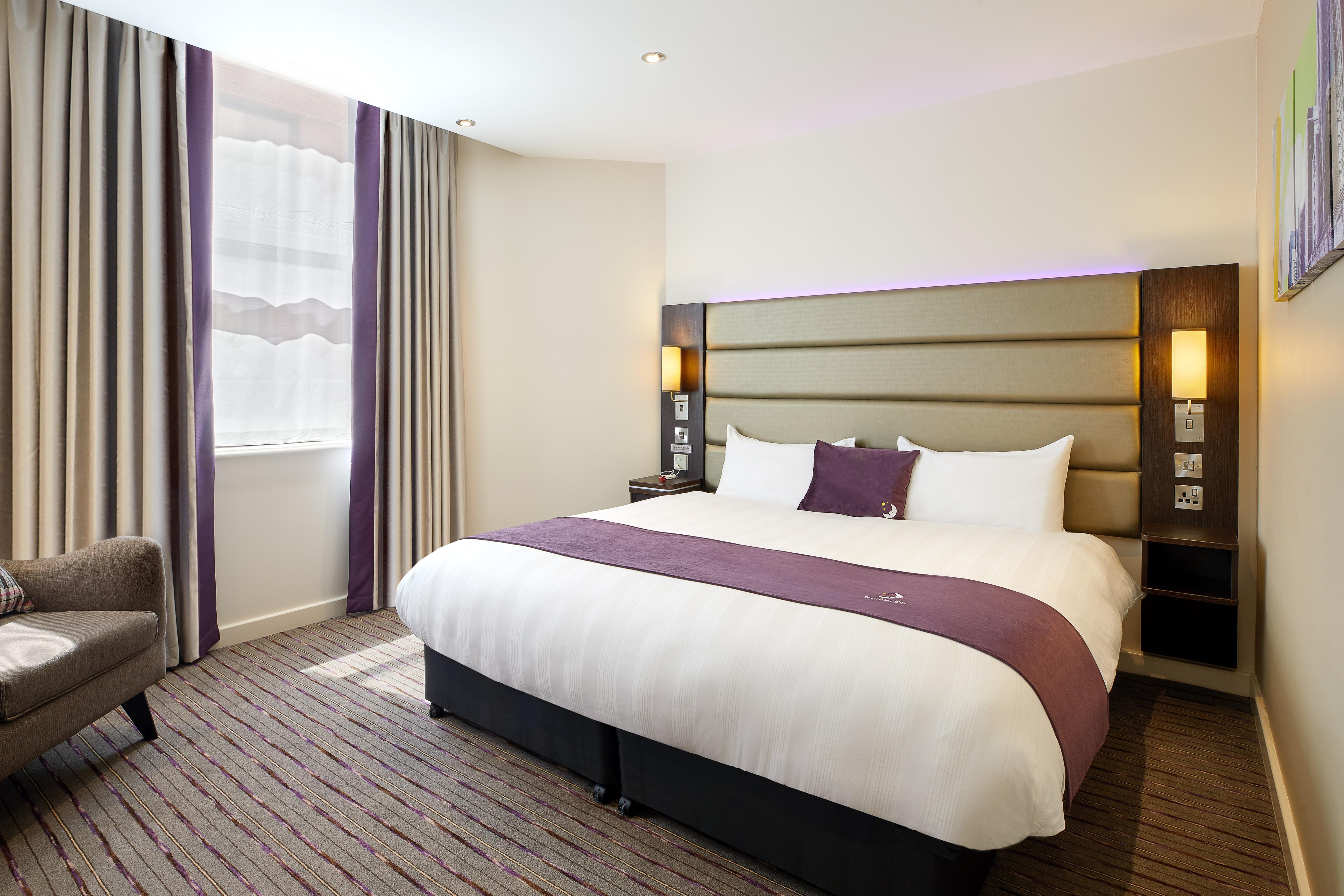 Premier Inn Edinburgh A7 (Dalkeith) - Tap to explore photos
