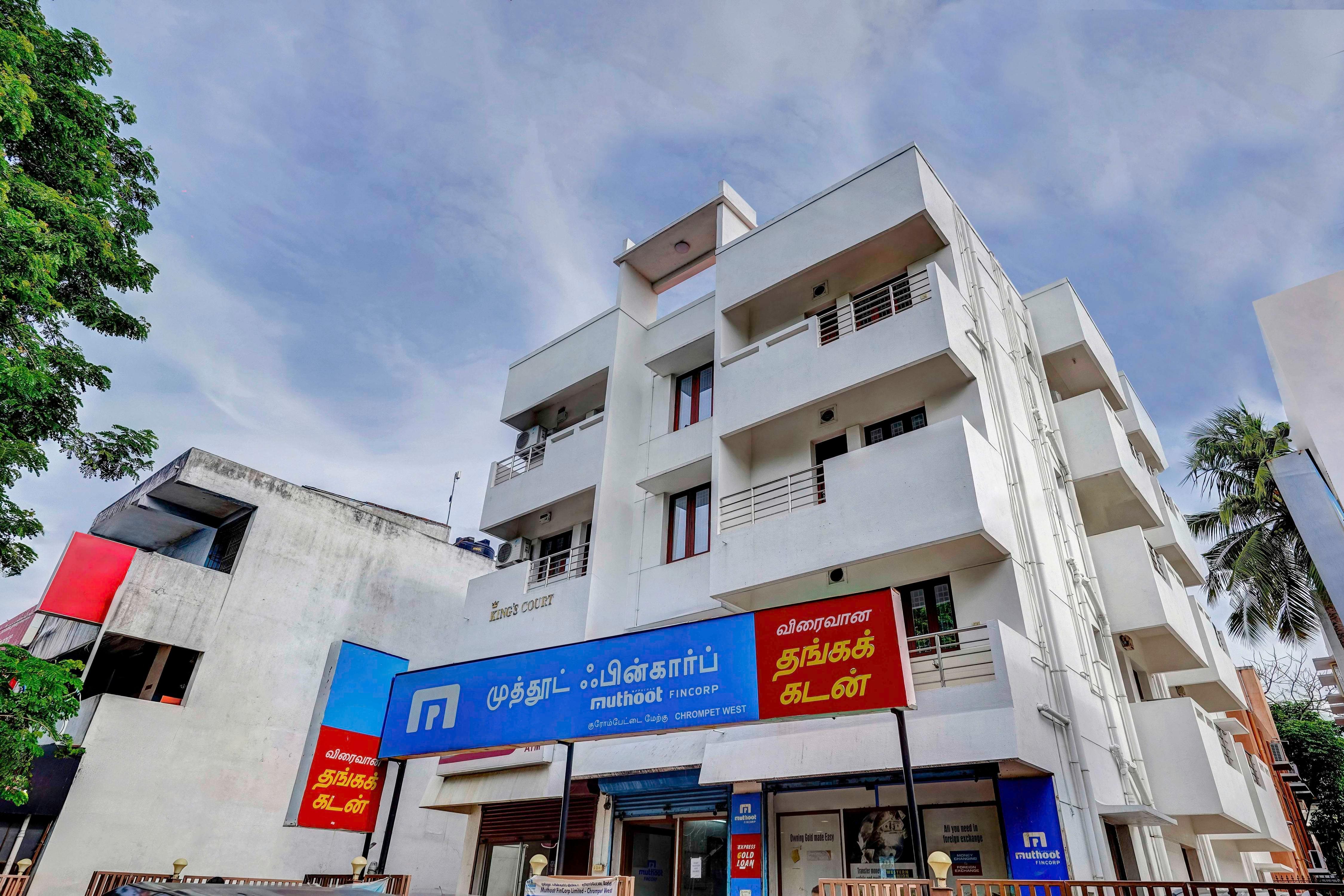 Blessings Studio Chrompet - Tap to explore photos