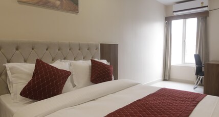 VISTA SUITES Room Type - Deluxe Room