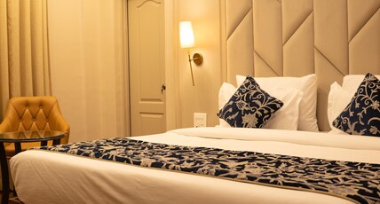 The Leon Room Type - Family Room