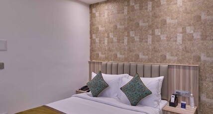 Grand Continent - T Nagar Room Type - Grand Premium Queen