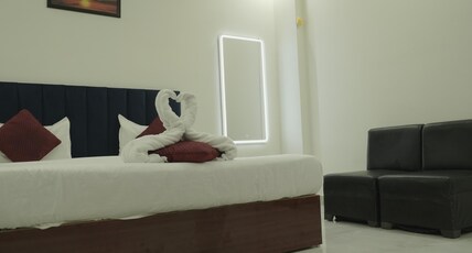 HOTEL GRAND RICH Room Type - Executive Room