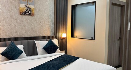 Hotel NV Grand Room Type - Super Deluxe Room