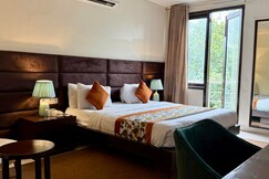Hotel Grand Arcasia Saket- Near PVR Anupam