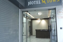 Hotel M- Town