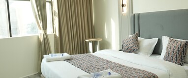Hotel M- Town
