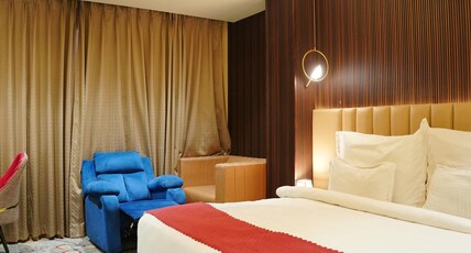 The Grand Suncity Hotel & Resorts Room Type - Executive Suite Room with Bathtub The Grand Suncity Hotel & Resorts Room Type - Executive Suite Room with Bathtub