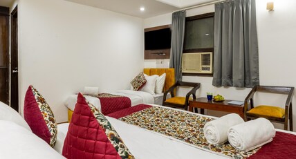HOTEL RAVIN Room Type - Triple Bed Room