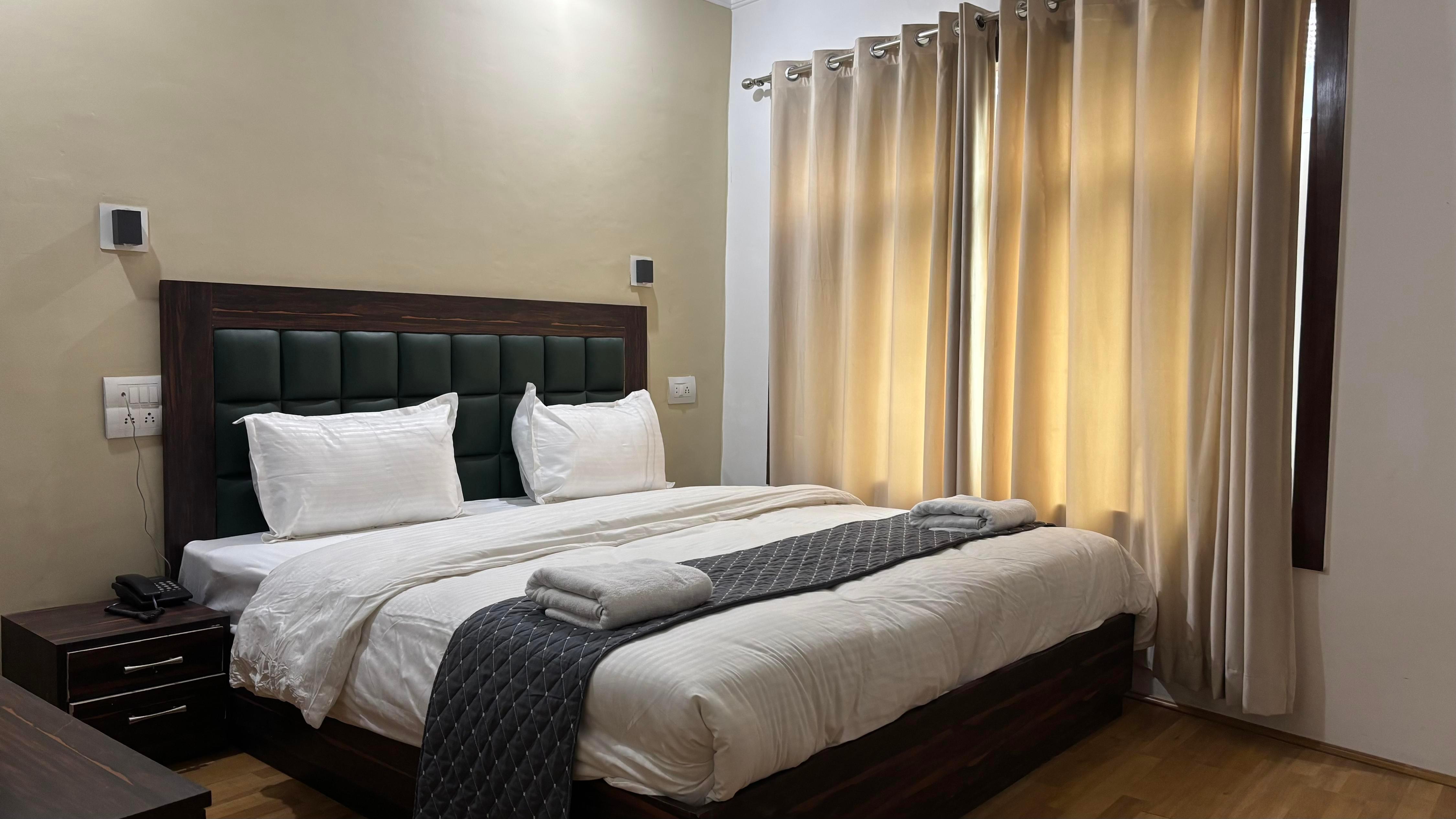 Hotel Alif Stay Room Type - Super Deluxe Room