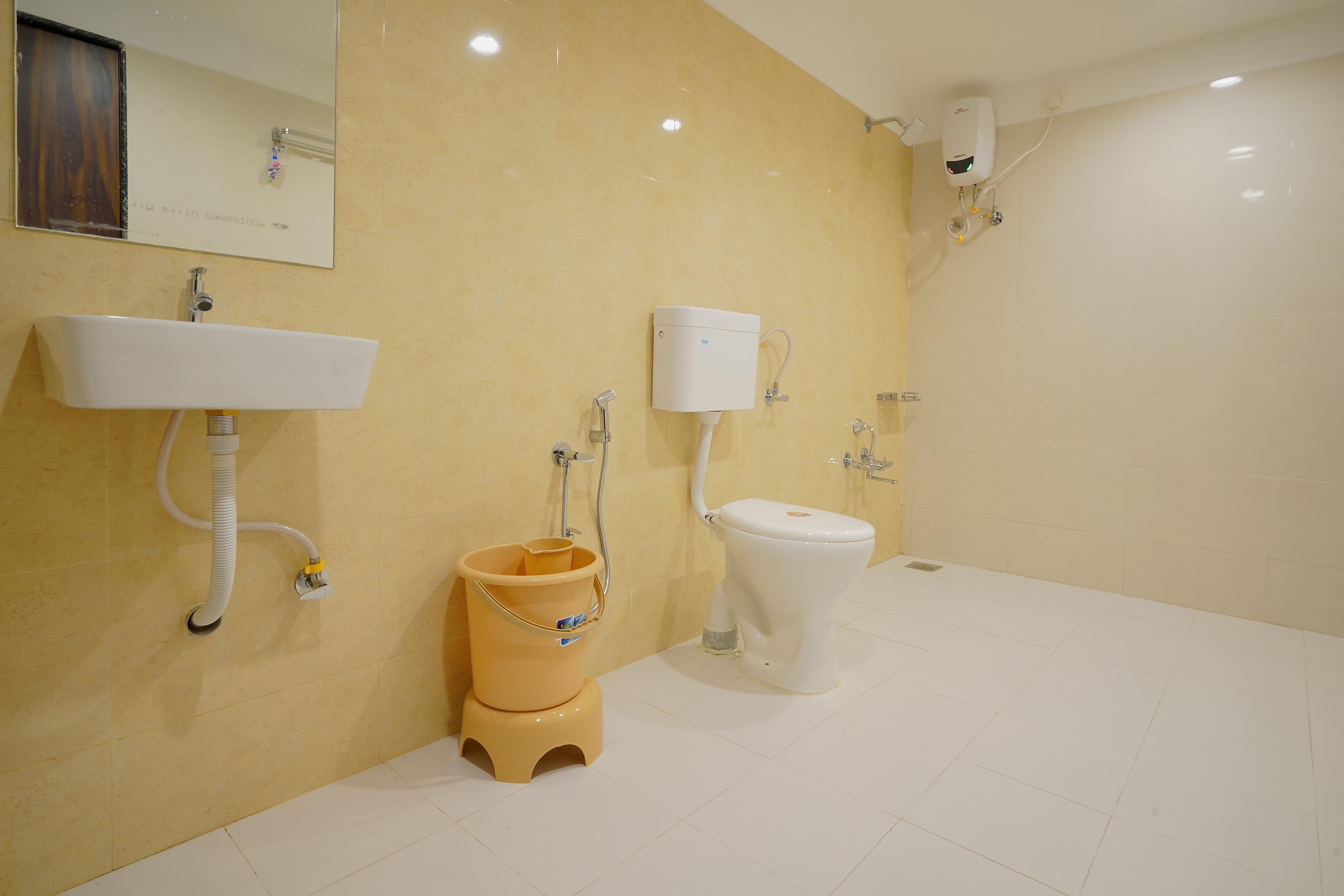 hotel Elite Inn - Mirzapur, Ahmedabad - Tap to explore photos