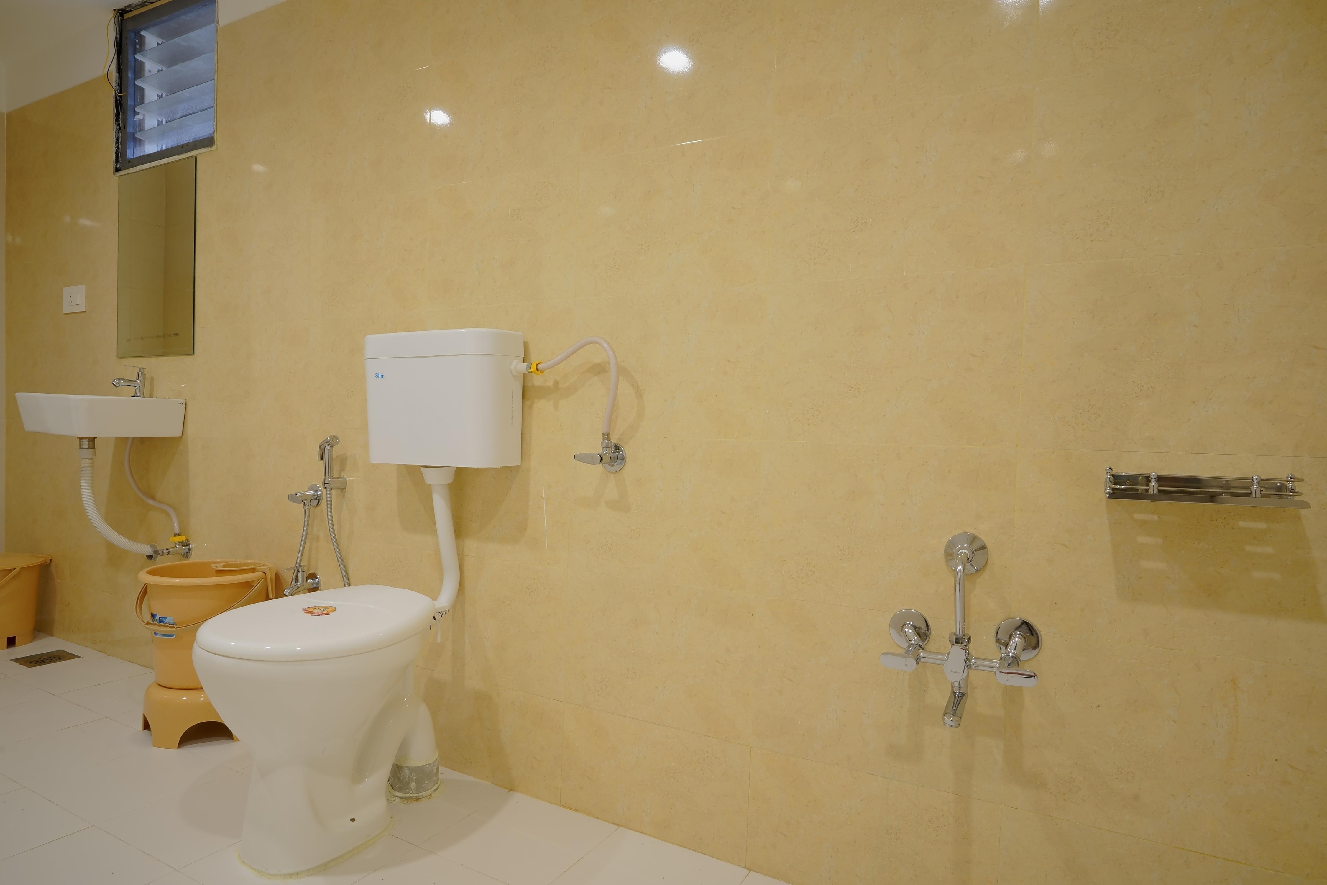 hotel Elite Inn - Mirzapur, Ahmedabad - Tap to explore photos