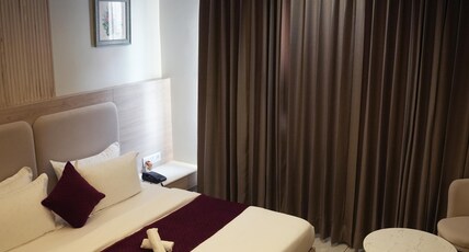 TR Hotel's Room Type - Super Deluxe Room