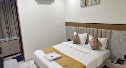 Hotel Rose Gold Room Type - Deluxe Room