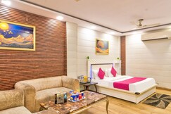 Hotel Flyover Inn Pitampura.