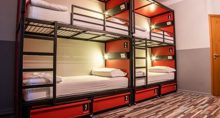 YellowSquare Rome Room Type - Sextuple Room with Bathroom